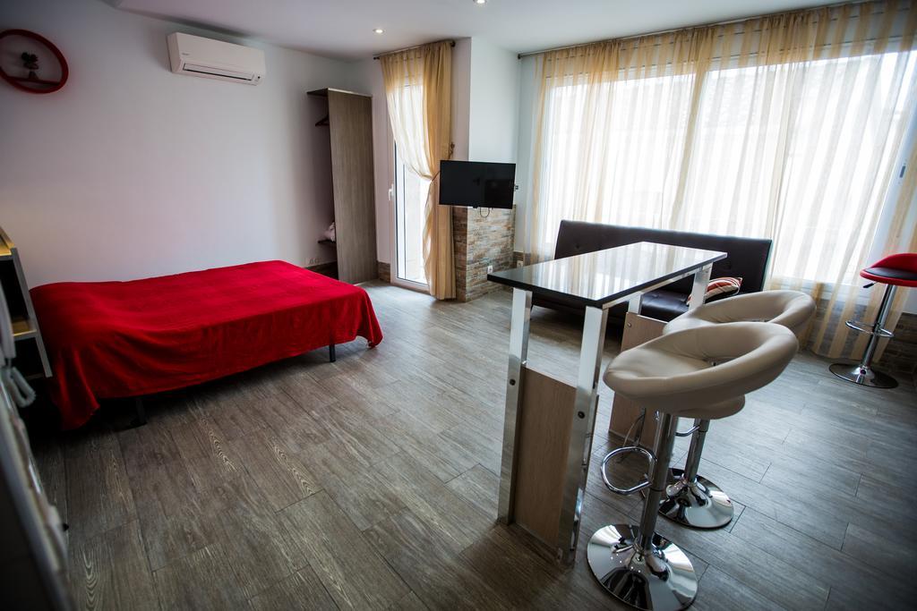 Apartamentos Bcntourism Pineda de Mar Eksteriør bilde
