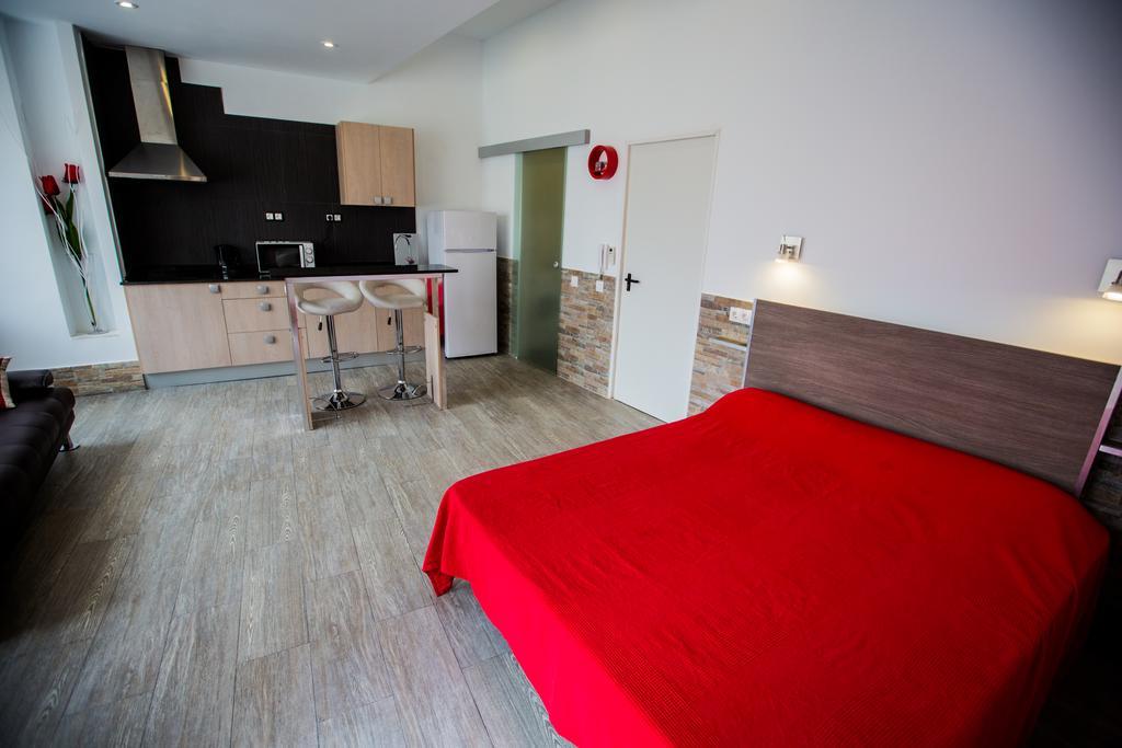 Apartamentos Bcntourism Pineda de Mar Eksteriør bilde